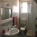 Riva Foscolo דירה