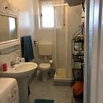 Riva Foscolo Lägenhet *