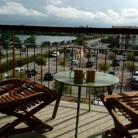 Appartamento Riva Foscolo Apartment *