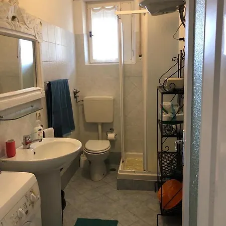 Perco Riva Foscolo Apartment *