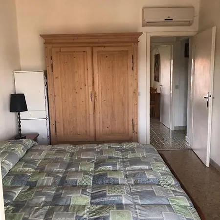 Perco Riva Foscolo Apartment