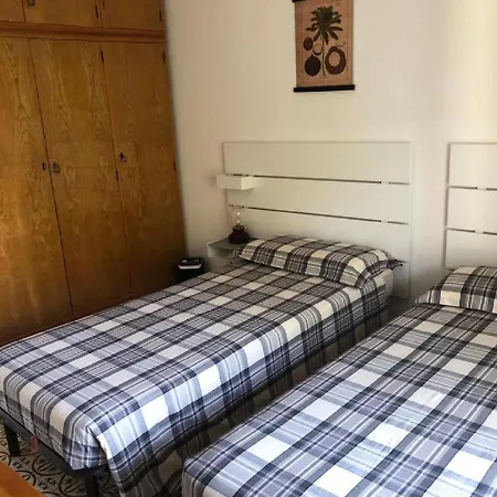Riva Foscolo Apartment Grado